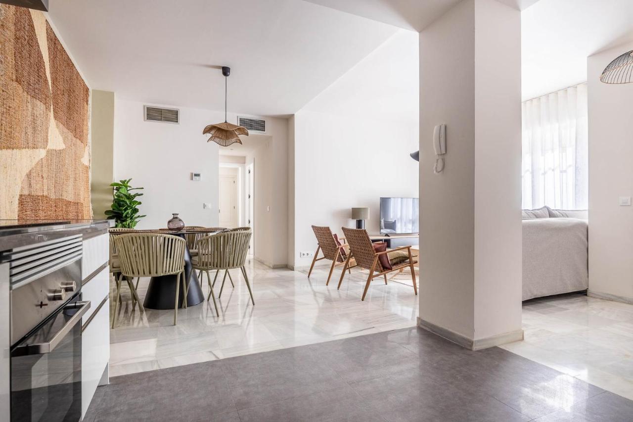 Amplisimo Apartamento De Diseno Nuevo En El Corazon De Triana, Parking Included Séville Extérieur photo